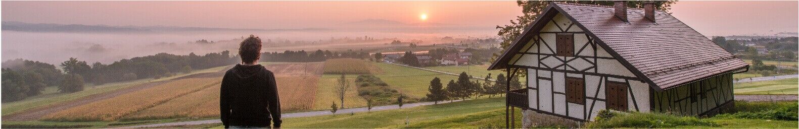 bg-image-topo-about-2wzln3